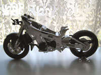 タミヤ、バイクプラモデル ヨシムラ隼