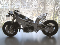 タミヤ、バイクプラモデル ヨシムラ隼