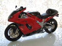 タミヤ、バイクプラモデル ヨシムラ隼