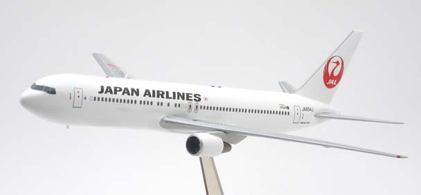 ハセガワ 1/200「JAL ボーイング767-300ER」プラモデル完成写真