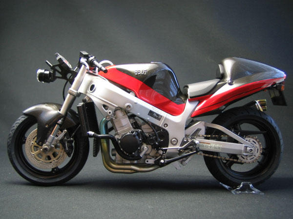 タミヤ 1/12 オートバイシリーズ ヨシムラ 隼 X-1 タミヤ 1⁄12 オートバイシリーズ ヨシムラ 隼 X-1 | タミヤ